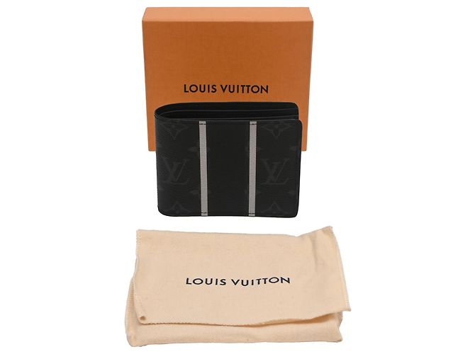 Louis Vuitton x Fragment Multiple Wallet in Black Coated Canvas - view 10