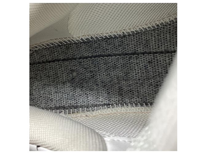 Baskets Balenciaga Triple S All Over Logo en polyuréthane blanc Écru - vue 10
