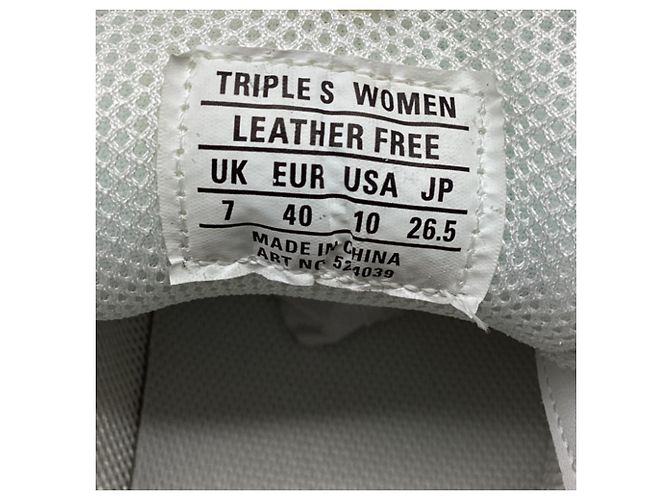 Baskets Balenciaga Triple S All Over Logo en polyuréthane blanc Écru - vue 12