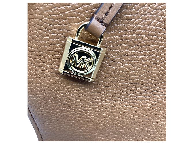 Borsa Tote Scarlett di Michael Kors in pelle di vitello marrone Rosso - vista 10