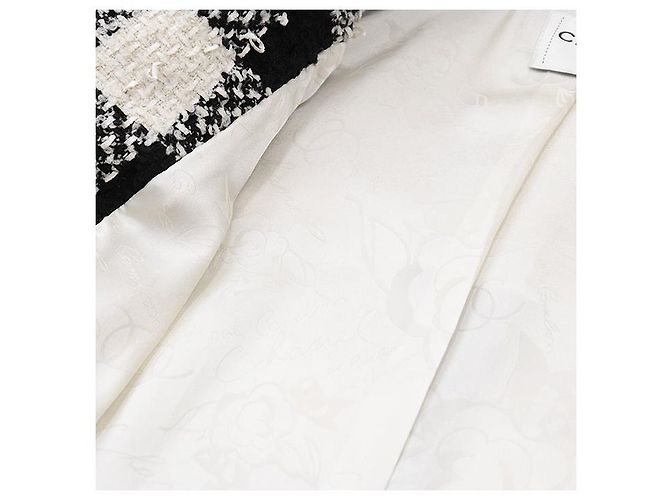 Timeless Abrigo Chanel P54393 de lana y seda tweed Blanco - vista 11