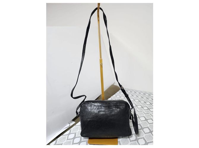 Yves Saint Laurent Saint Laurent Lou Small Camera Bag Preto - vista 13