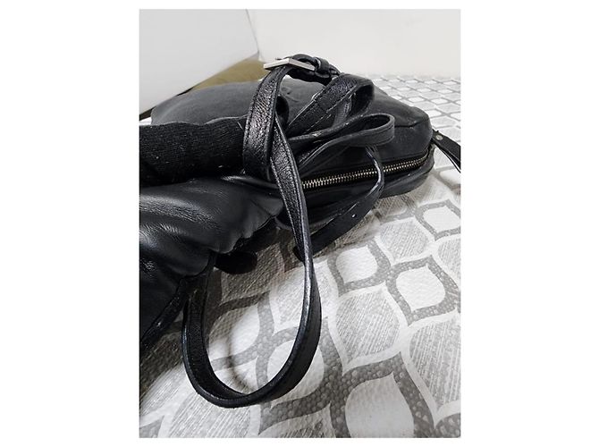 Yves Saint Laurent Saint Laurent Lou Small Camera Bag Preto - vista 7