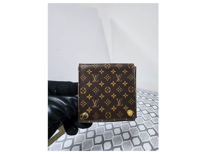 Louis Vuitton Monogram Folding Portafoglio e Custodia Gioielli Marrone - vista 2