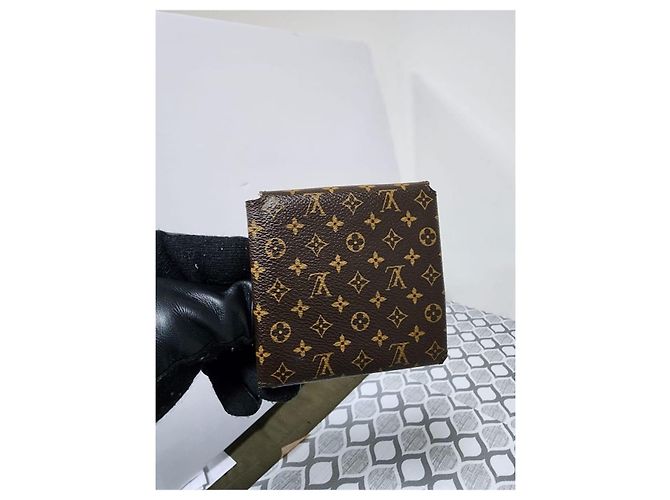 Louis Vuitton Monogram Folding Portafoglio e Custodia Gioielli Marrone - vista 4