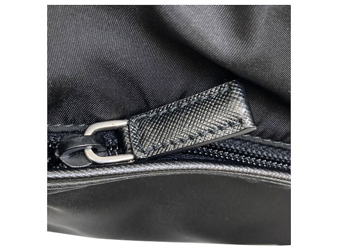 Borsa a tracolla in nylon nero Prada - vista 11
