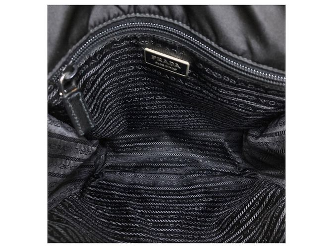 Borsa a tracolla in nylon nero Prada - vista 5