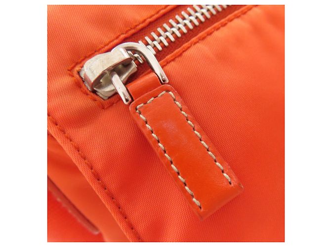 Borsa a tracolla Prada Logo in nylon arancione - vista 10