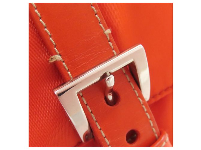 Borsa a tracolla Prada Logo in nylon arancione - vista 19