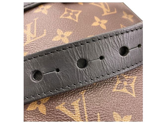 Louis Vuitton M44428 Utility Side Bag Monogramma - vista 13