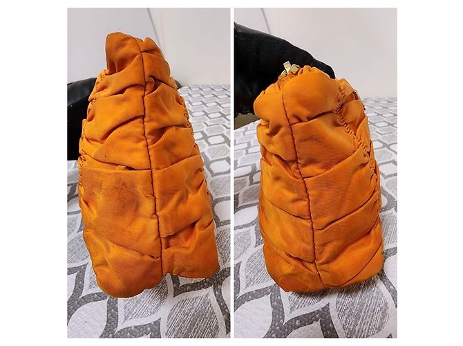 Prada Tessuto Gaufre Clutch in Nylon Arancione - vista 7