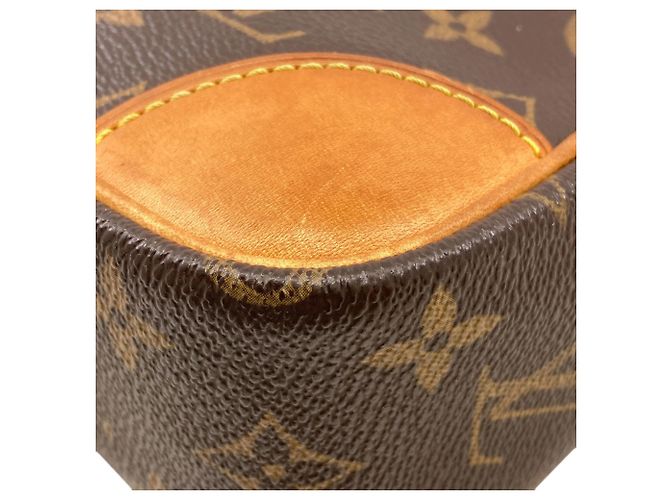 Borsa a Spalla Louis Vuitton Trocadero PM Monogramma - vista 22