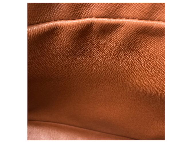 Borsa a Spalla Louis Vuitton Trocadero PM Monogramma - vista 8