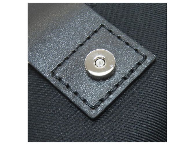 Borsa a tracolla Louis Vuitton Double Phone Pouch Nero - vista 11