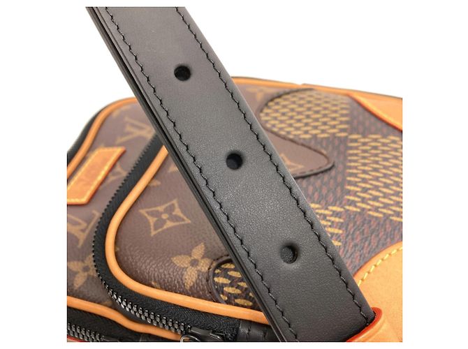Louis Vuitton N40379 Amazon Sling Bag Monogramma - vista 15