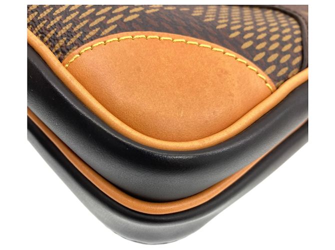 Louis Vuitton N40379 Amazon Sling Bag Monogramma - vista 19