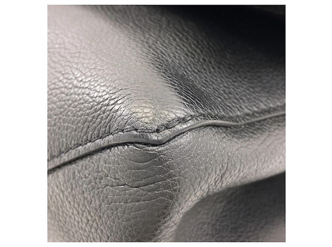 Borsa Louis Vuitton Lockme Cartable Nero - vista 20