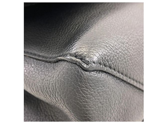 Borsa Louis Vuitton Lockme Cartable Nero - vista 21