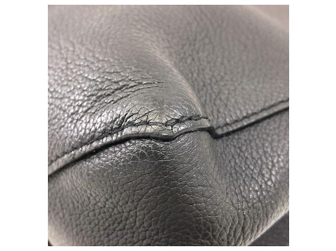 Borsa Louis Vuitton Lockme Cartable Nero - vista 22