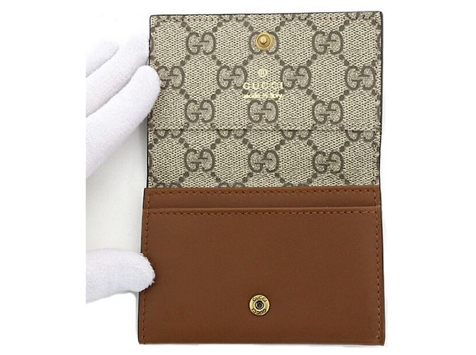 Tarjetero Gucci GG Emblem Castaño - vista 4