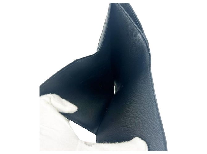 Cartera Twist Epi Compact Louis Vuitton Negro - vista 7