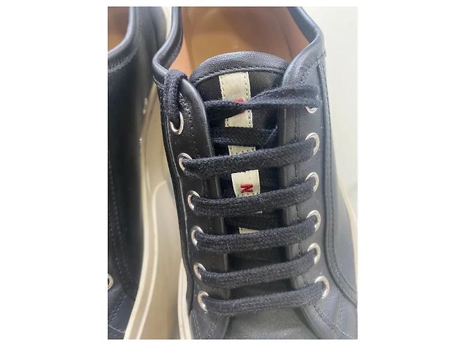 Marni Sneakers Platform in Pelle Nero Bianco - vista 3