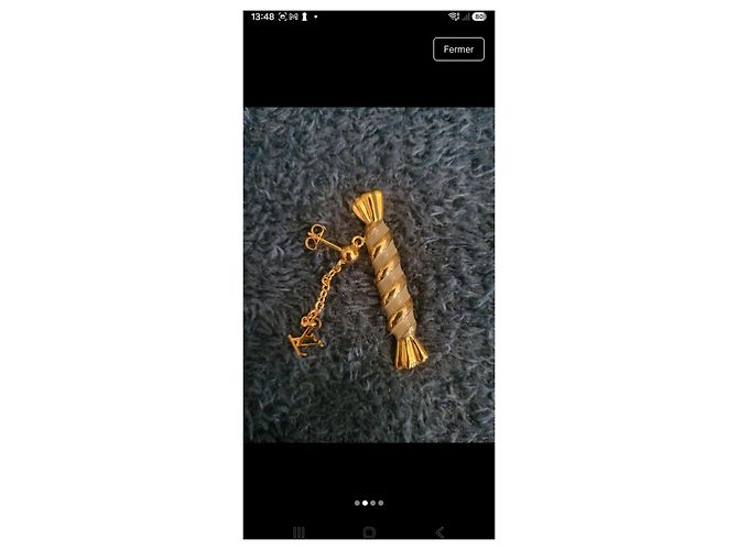 Orecchini Louis Vuitton Bonbon Dorati Rosa D'oro Grigio - vista 3