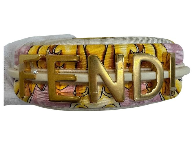 Pochette Fendi Nano FendiGraphy Rosa - vista 5