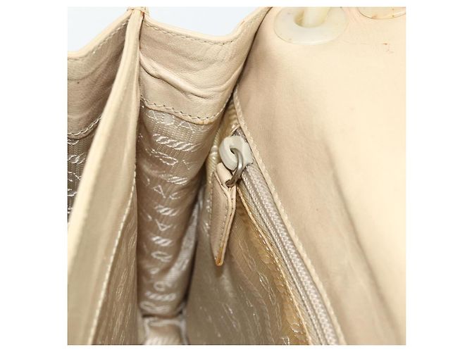 Borsa a Spalla con Catena PRADA in Pelle Beige Argento Auth 180139 - vista 20