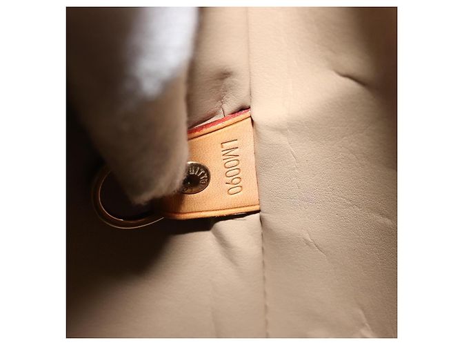 LOUIS VUITTON Borsa a mano Monogram Vernis Houston Beige M91004 LV Auth 179151 - vista 12
