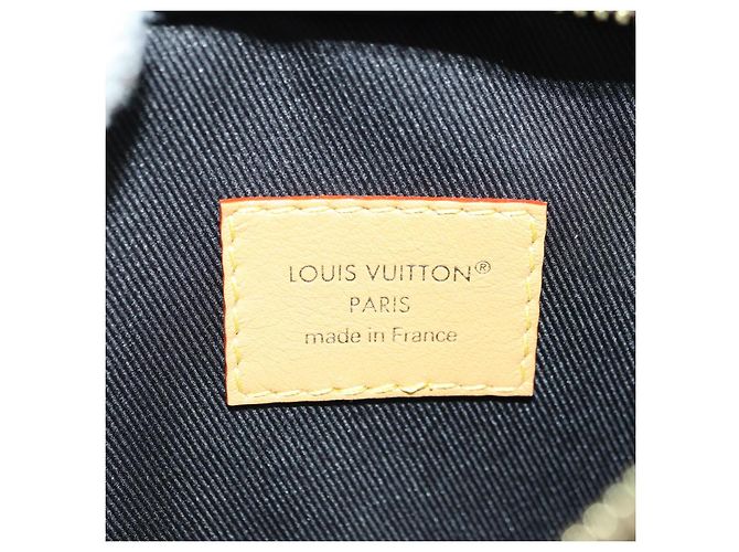 LOUIS VUITTON Monogram Music Player Wearable Wallet Bag M14063 LV Auth 177363SAM Monogramma - vista 10