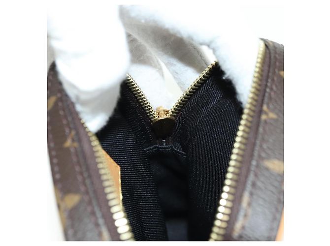 LOUIS VUITTON Monogram Music Player Wearable Wallet Bag M14063 LV Auth 177363SAM Monogramma - vista 22