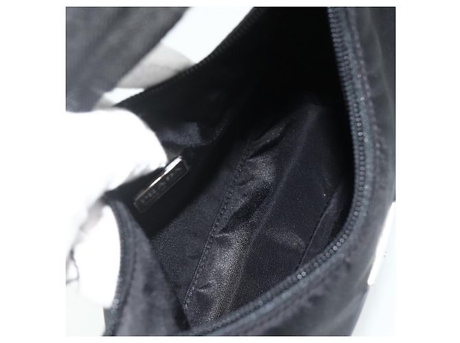 Borsa a mano Pouch PRADA Nylon Nero Argento Auth 178743 - vista 11