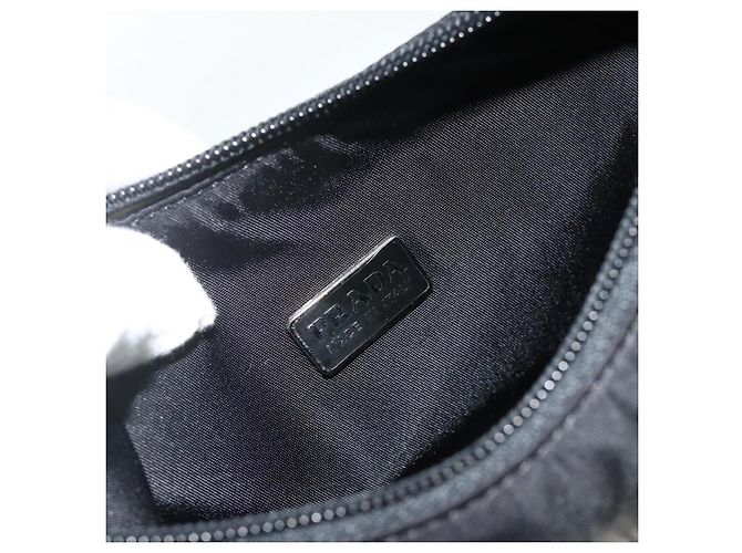 Borsa a mano Pouch PRADA Nylon Nero Argento Auth 178743 - vista 18