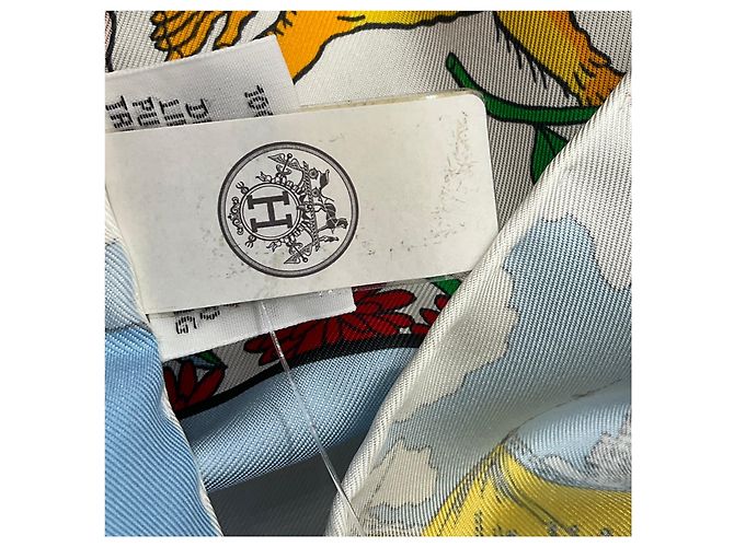 Sciarpa in seta Hermès Le Premier Chant Wow Multi Rosso / Bianco / Blu Multicolore - vista 12