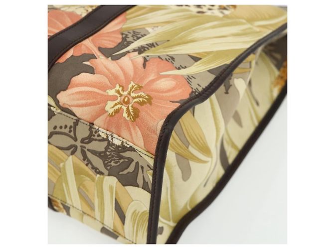Borsa Tote Salvatore Ferragamo in nylon marrone e oro Auth 179217A D'oro - vista 15