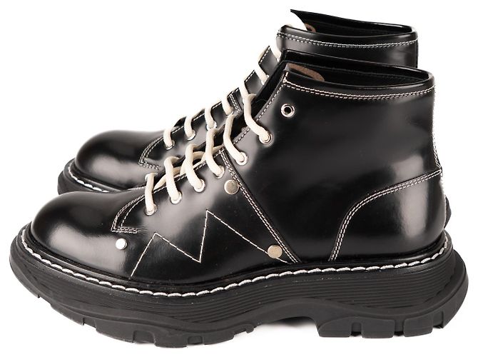 Stivaletti con lacci Alexander McQueen Tread Slick in pelle nera da donna EU 38.5 Nero - vista 10