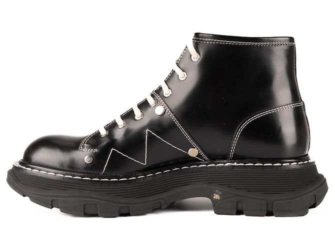 Stivaletti con lacci Alexander McQueen Tread Slick in pelle nera da donna EU 38.5 Nero - vista 3