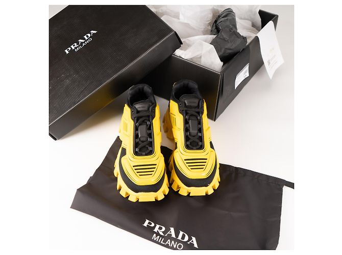 Tênis Cloudbust Thunder Knit Prada Amarelo Preto Masculino EU 39.5 - vista 2
