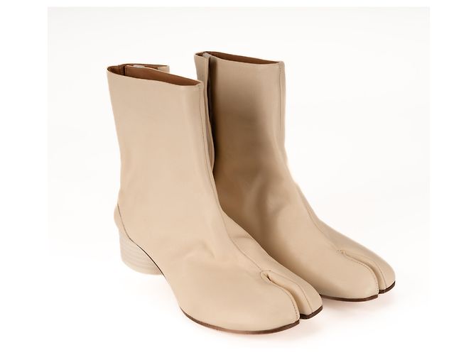 Maison Martin Margiela Botines Tabi Maison Margiela de piel beige para mujer EU 38.5 - vista 8
