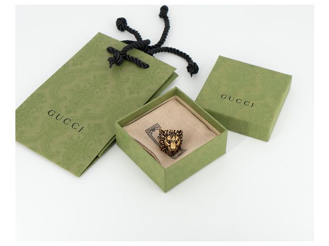 Anello Gucci Lion Head Oro Invecchiato Ottone Uomo US 9.5 IT 19 D'oro - vista 2
