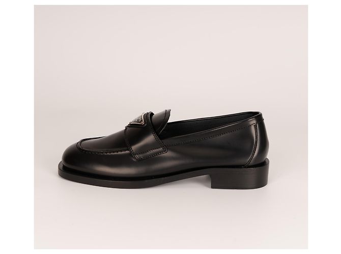 Mocassini in pelle spazzolata non foderati Prada Black Donna EU 37.5 Nero - vista 4