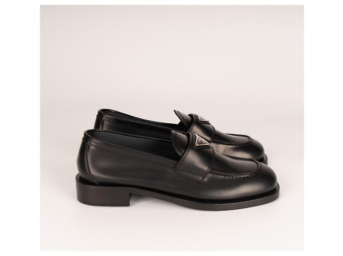 Mocassini in pelle spazzolata non foderati Prada Black Donna EU 37.5 Nero - vista 6