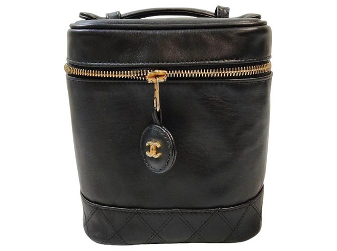 Chanel Bolso Vanity de Cuero Negro - vista 2