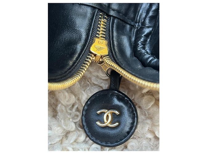 Chanel Bolso Vanity de Cuero Negro - vista 7