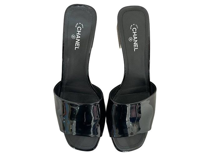 Chanel Mule mit Absatz aus schwarzem Lackleder - Größe 41 Gebraucht - Ansicht 3