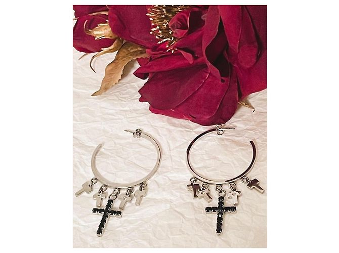 Orecchini a cerchio Dolce & Gabbana con croci e cristalli Nero Silver hardware - vista 4