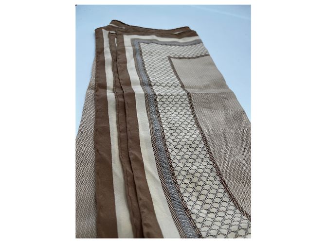 Chanel Schal Seide Seide 83 cm Beige - Ansicht 3