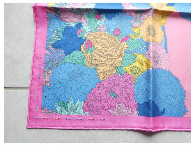 Hermès "Robe Légère" handgestickter Seidenschal Gavroche 45 Pink Blau Grün Roh Lila Gelb - Ansicht 4