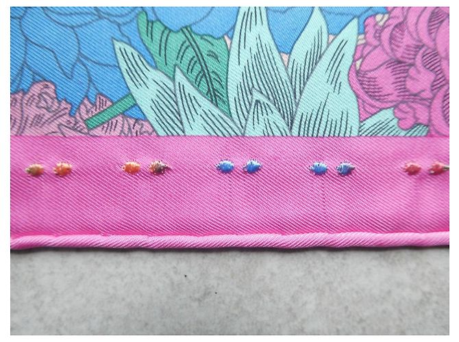 Hermès "Robe Légère" handgestickter Seidenschal Gavroche 45 Pink Blau Grün Roh Lila Gelb - Ansicht 7